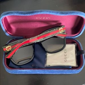 Gucci women’s sunglasses